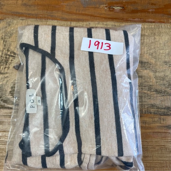 POL Pullover size small Cream stripe Top  Oversized comfort - Picture 8 of 9